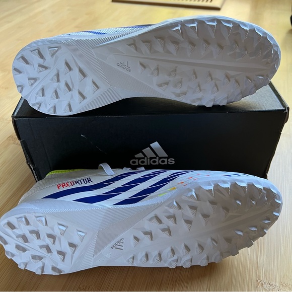 ⚽️ Adidas Predator Edge .3 turf shoes - 5.5 Men - Picture 6 of 8